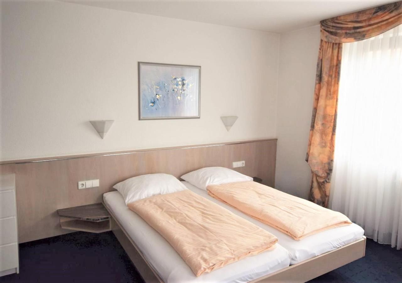 Hotel Alena - Kontaktlos Check-In Фільдерштадт Екстер'єр фото